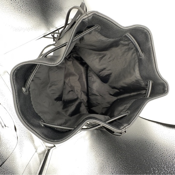 Victoria's Secret Black Faux Leather Shoulder Bucket Bag Fringe Backpack Tote - Picture 6 of 9